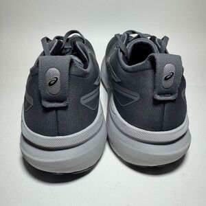 Asics Gel-Kayano 31 men 9.5 new